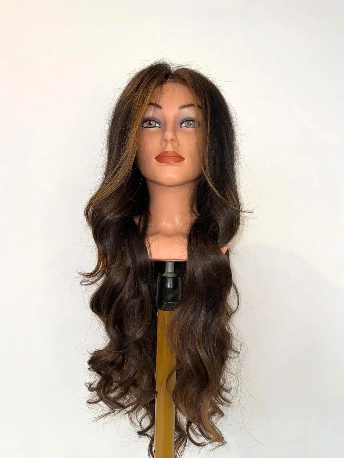 Die Honigperücke mit leichtem Balayage — Ansicht 5